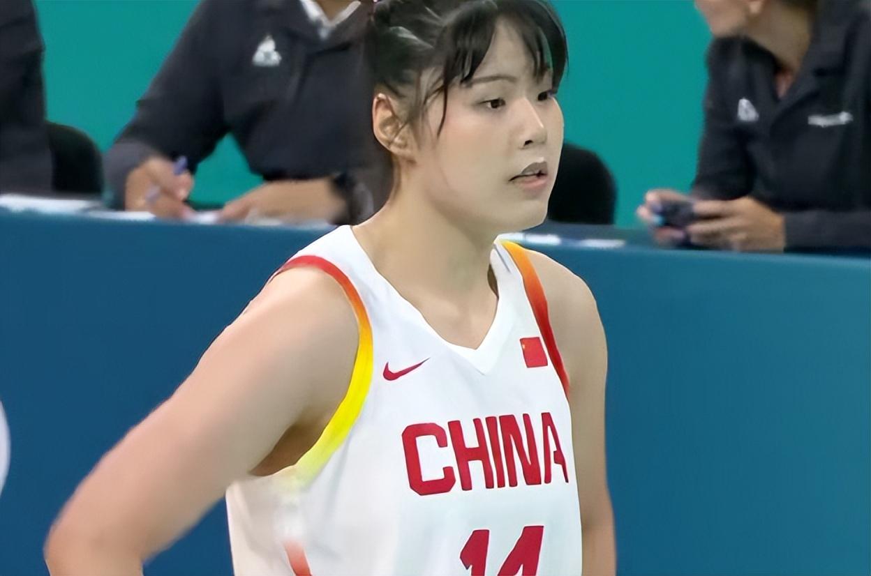 关于罗马尼亚女篮出色表现，晋级篮球世界杯半决赛的信息