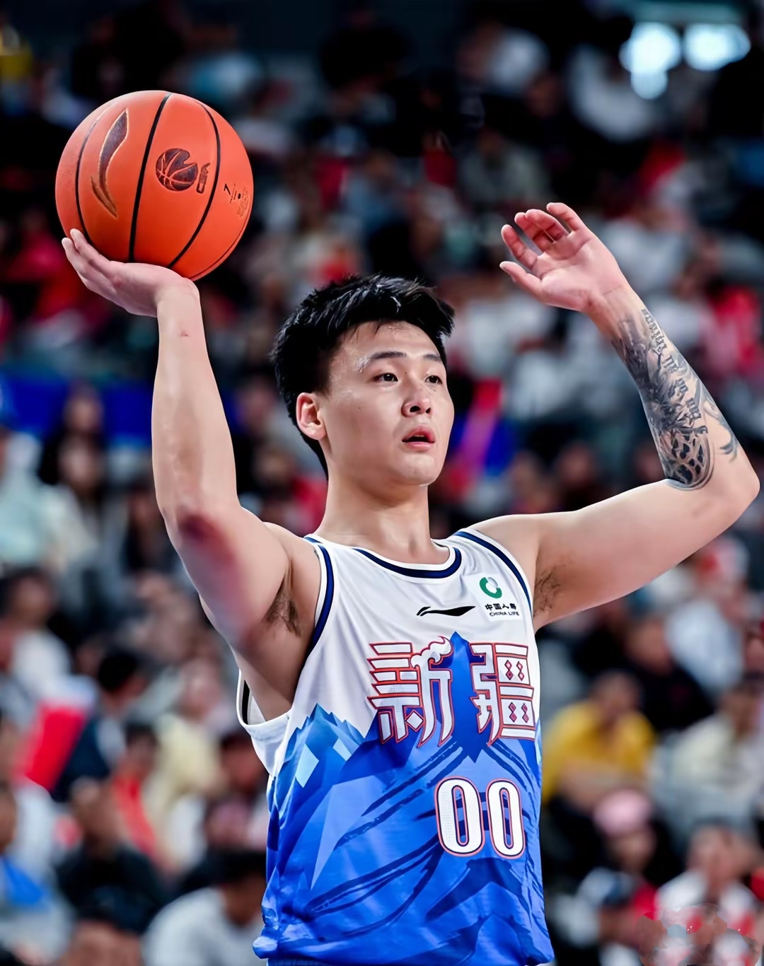 开云体育app-CBA季前赛新疆广汇vs浙江稠州前瞻：赵睿首秀引爆焦点战的简单介绍
