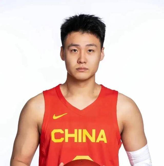 CBA季前赛新疆广汇vs浙江稠州前瞻：赵睿首秀引爆焦点战的简单介绍