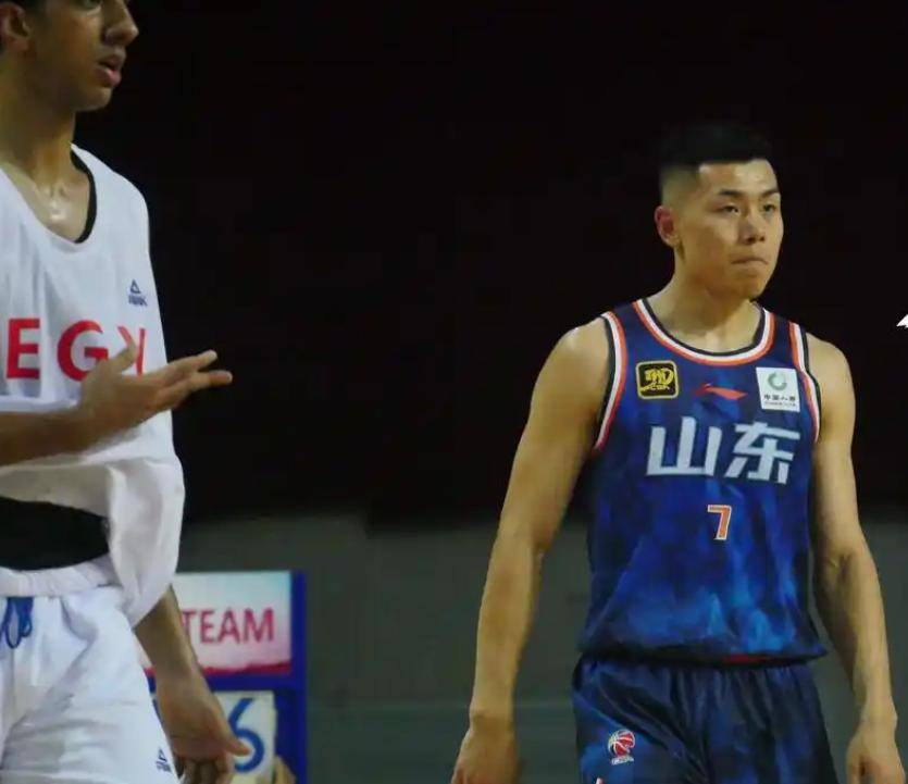 山东男篮大胜对手，取得关键胜利的简单介绍